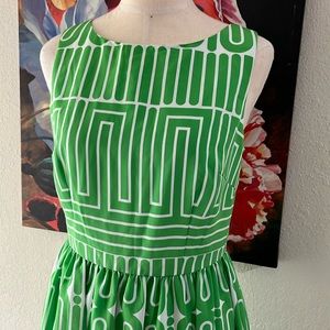 Trina Turk Size Medium